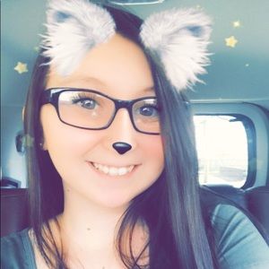 Meet your Posher, Alishia